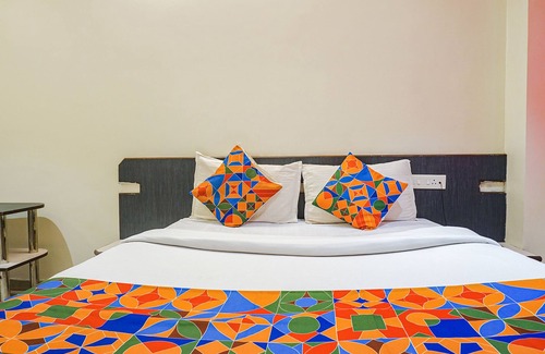Pune Hotel | Fabhotel Vitthal Murti Homely Stay