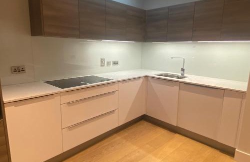 Queenstown Apartment | Fabulous 2 Bed Maisonette Battersea