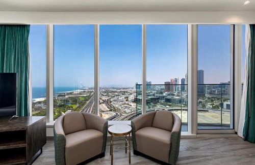 Dubai Media City Apartment | Fabulous 2BR Apartment with Palm View in Media City