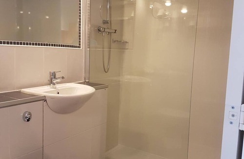 Mauchline Hotel | Fairburn Hotel