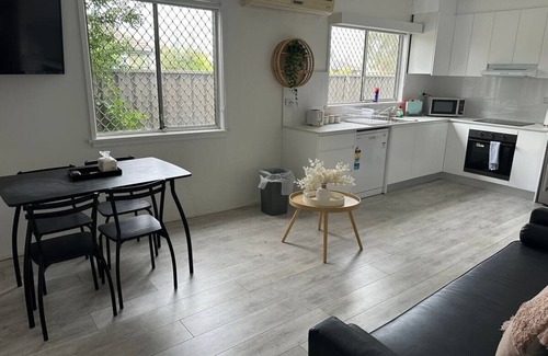 Fairfield House | Fairfield 3 Bed House Netflix andFree Parking