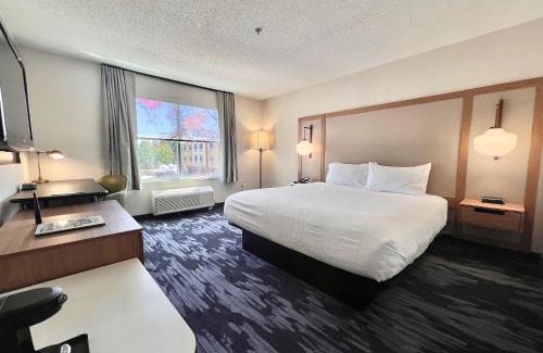Farmington Hills Hotel | Fairfield Inn & Suites Detroit Farmington Hills