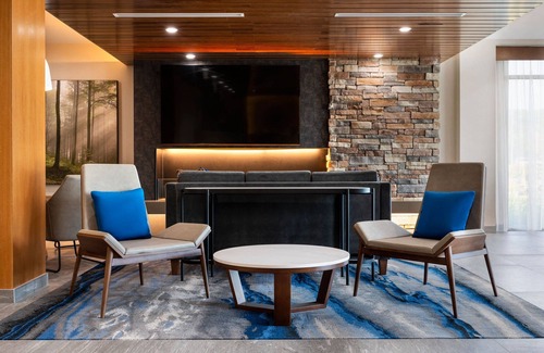 North Bay Hotel | Fairfield Inn & Suites by Marriott North Bay
