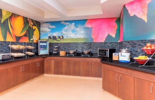 Lee's Summit Hotel | Fairfield Inn & Suites Kansas City Lee's Summit