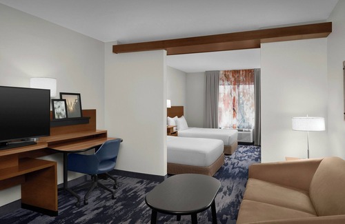 Fayetteville Hotel | Fairfield Inn & Suites by Marriott Fayetteville North