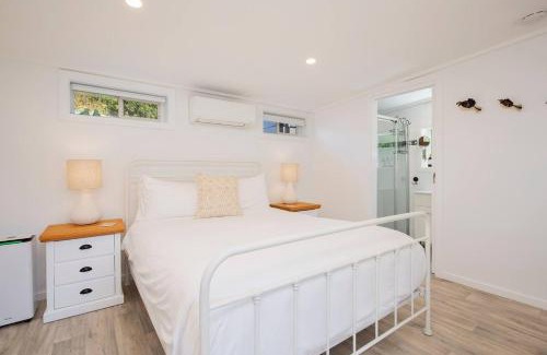 Mayfield House | Fairy Nook Charming Granny Flat with Shared Garden