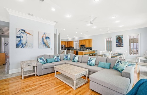 Cape San Blas House | Fall Availability! Beachfront! Dog-Friendly! Amazing Views! Community Pool Access!