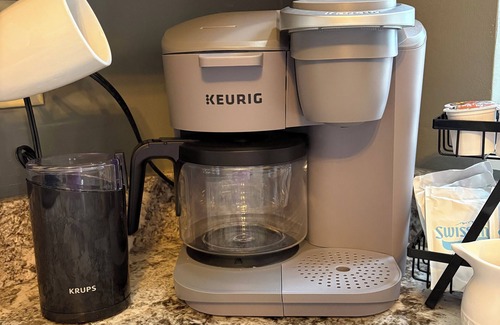 Aldrich Cottage | Fall fun! Fall foliage, hiking, hunting, fishing galore. Game room and hot tub!