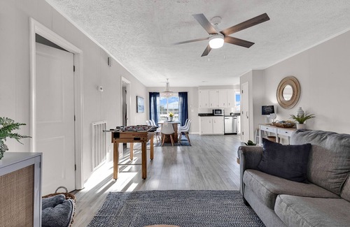 North Myrtle Beach House | Fall Promo! 4 min to Beach! Free Pool Heat! Golf!
