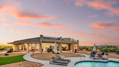 Rio Verde Foothills House | Fallbrook by AvantStay Secluded Home on 40acres wPool Rooftop Trails