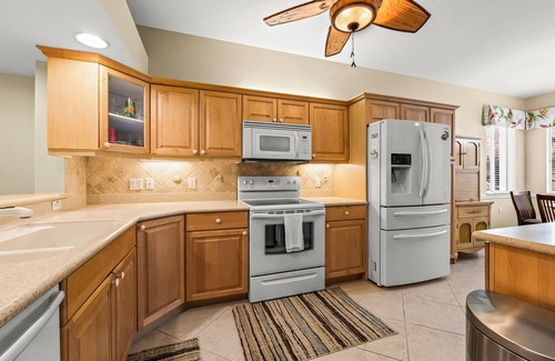 Naples Condo | Falling Waters 3 Bedroom Condo! FIRST FLOOR Resort Condo