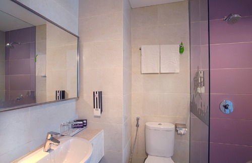 Tangerang Hotel | Fame Hotel Gading Serpong