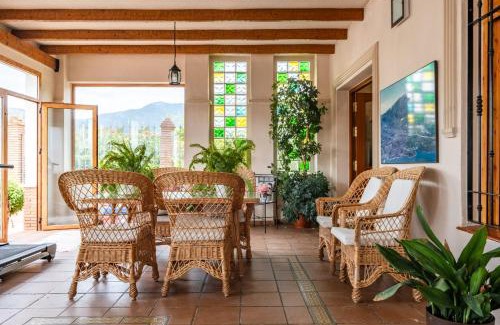 Alcaucin House | Familiar House with Private Pool and Mountains View