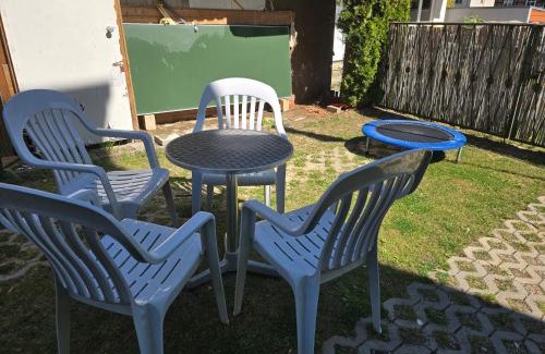 Malchin Apartment | Familienfreundliche Fewo MV Malchin