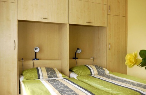 Deutsch Goritz House | Familienzimmer mit Balkon bis 4 Personen - Gasthof Bader