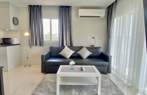 Kram Condo | Family 2 bedroom Seaview on Top floor