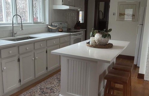 Barnston-Ouest House | family and pet friendly