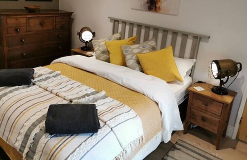 Pitchcombe Other | Family and pet friendly cottage in a perfect location for the Cotswolds.