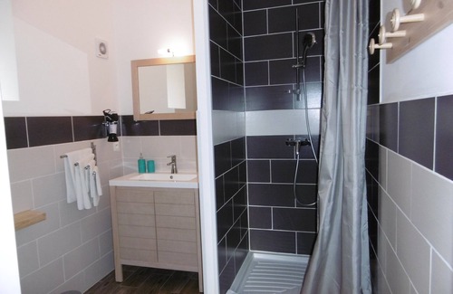 Brujas Bed & Breakfast | Family bed and breakfast Bastide Sud Ardèche Mas les Dolmens