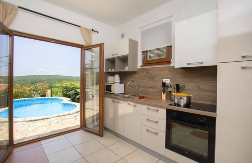 Ripenda Verbanci Ski Chalet | Family Country House with Pool - Casa Deborah