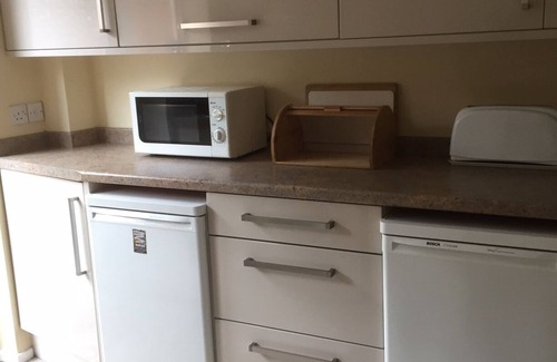 Christchurch House | Family friendly 3-bedroom house. . Sleeps 5.