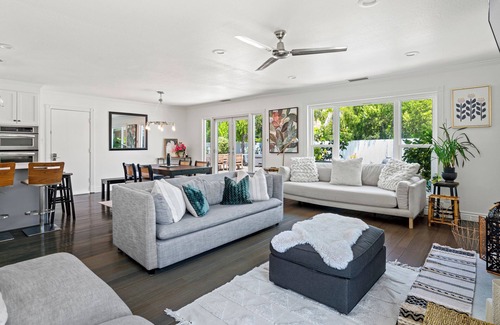 San Rafael House | Family Friendly 3bed,2bath close to Sonoma Wine country, pool, hottub.