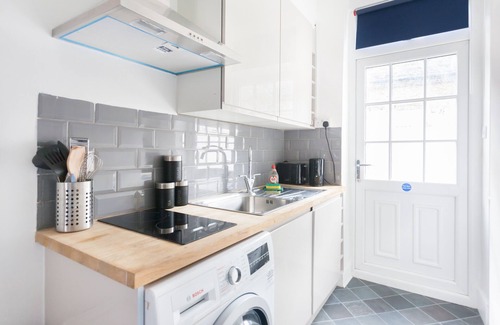 Whitechapel Apartment | Family Friendly Budget Studio in City Center