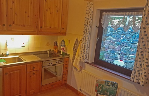 Inishmacatreer House | Family Friendly Cottage on the shore front of Lough Mask, Tourmakeady