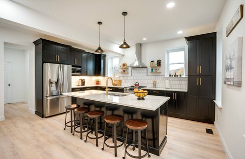 Mainland House | Family-Friendly Hatfield Home: 3 Mi to Downtown!