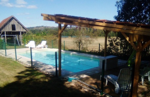 Limeuil House | Family friendly home with stunning country views and private pool