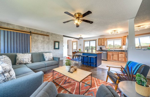 Lander House | Family-Friendly Lander Home Rental: Yard, Patio!