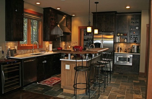 Sun Peaks Ski Chalet | Family Friendly Mountain View Luxury Chalet