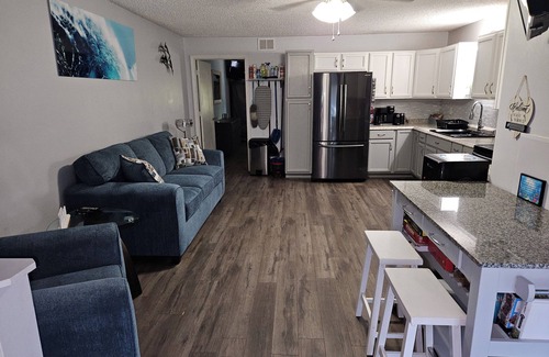 Crouse Apartment | Family Friendly Oasis