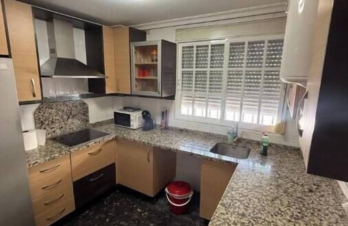 Este-Alcosa-Torreblanca House | Family house