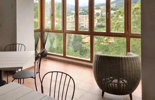 Castro Urdiales House | Family House near Otañes with Mountain View