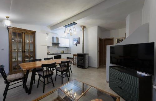 Ruzic House | Family Little Paradise