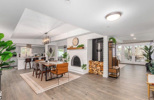 Casas Adobes House | Family luxury centrally located: Pool & Game Room