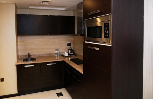 Al Sharq Apartment | Family One Bedroom Suite Near Sharjah Corniche