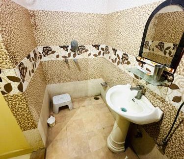 Allahabad House | Family Retreat