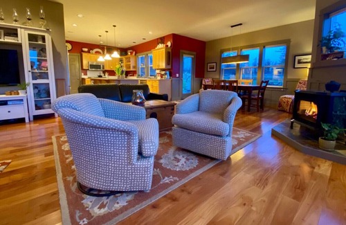 Lummi Island House | Family Reunion Gem on Lummi Island