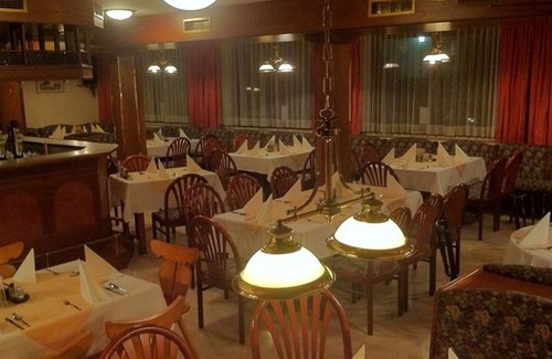 Strass im Attergau Cottage | Family Room 4 beds - Gasthof Pension Steinberger