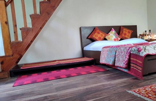 Nathuakhan Bed & Breakfast | Family Room @ Calm Cottages, Nathuwakhan
