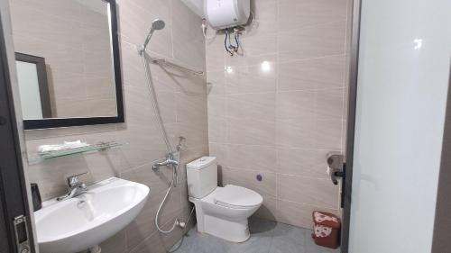 Soc Son Hotel | FAMILY TRANSIT HOTEL AiRPORT