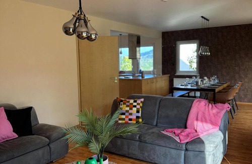 Kempenich House | Family vacation home in the green Eifel near Nürburgring with garden and pool