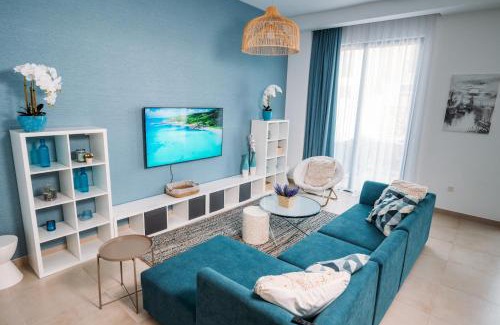 Mina Al Arab Villa | Family vacation villa with private pool and access to beach