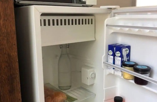 Leeston Cabin | Fantail at Bluestone Retreat