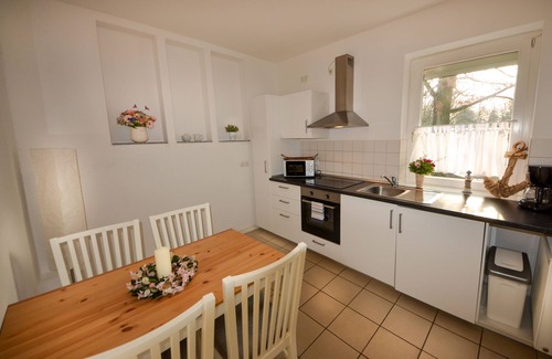 Marienthal Apartment | Fantastic apartment with balcony for 4 people in Hamburg Marienthal