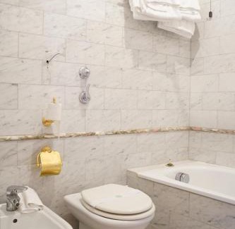 Colonnata Hotel | Fantastic Garden - Firenze Nord