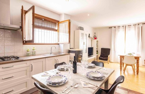 Durcal Cottage | Fantastic house with private pool, garden and wifi