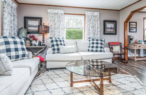 Holts Summit Other | FARMHOUSE on 7+/- Acres with Farm Fresh Breakfast + Crackling Bonfire